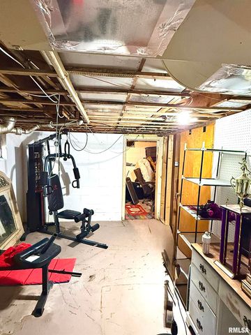 143 CHERRY Lane, Washington, IL 61571