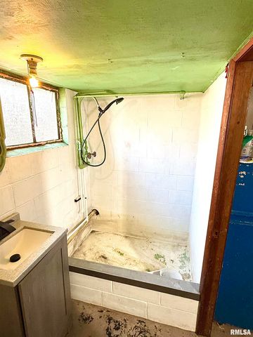 143 CHERRY Lane, Washington, IL 61571