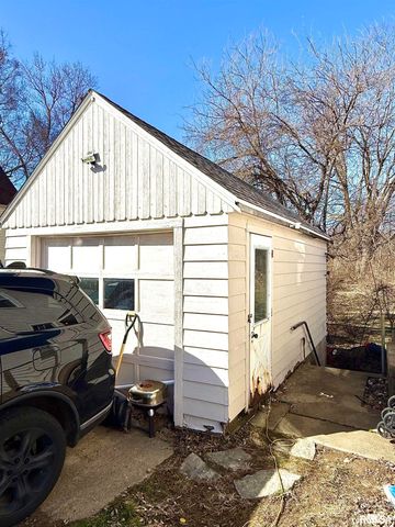 143 CHERRY Lane, Washington, IL 61571