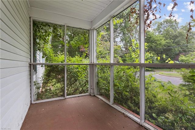 7 Willoughby Place PL, Hampton, VA 23661