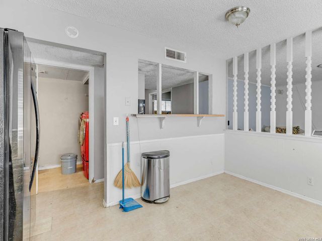 6812 Neston Dr Unit 0, San Antonio, TX 78239