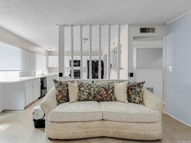 6812 Neston Dr Unit 0, San Antonio, TX 78239