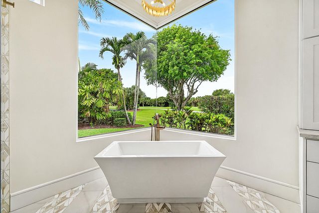 1128 Crystal Drive, Palm Beach Gardens, FL 33418