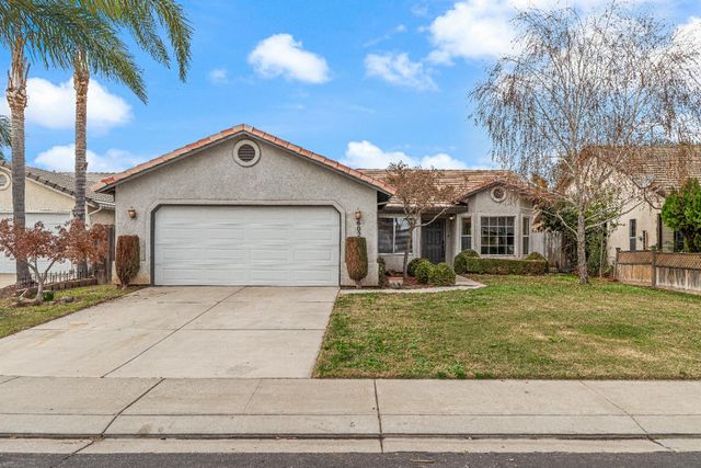 6025 Soares Place, Riverbank, CA 95367