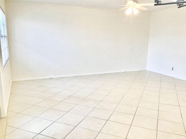 2035 Exeter B 2035, Boca Raton, FL 33434