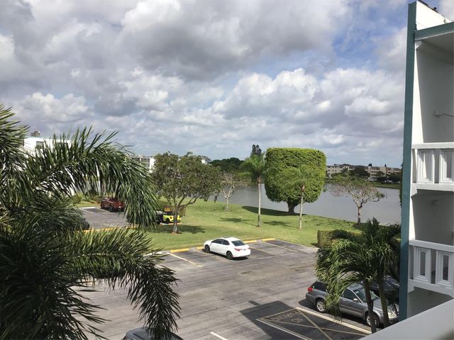 2035 Exeter B 2035, Boca Raton, FL 33434