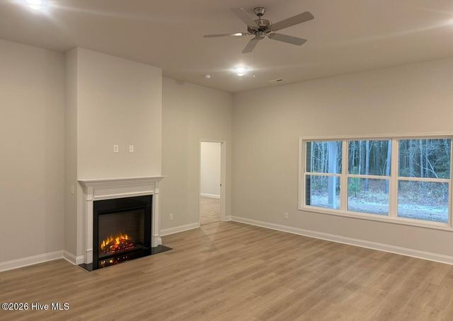 199 Seashore Street, Grimesland, NC 27837