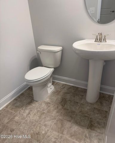 199 Seashore Street, Grimesland, NC 27837