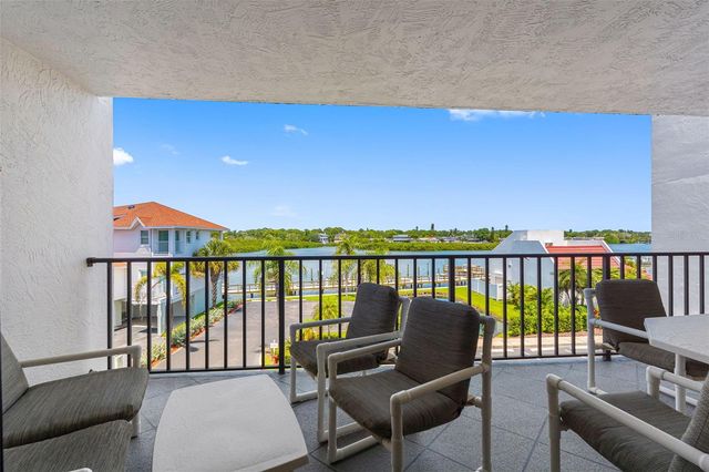 19111 VISTA BAY DRIVE 301, Indian Shores, FL 33785