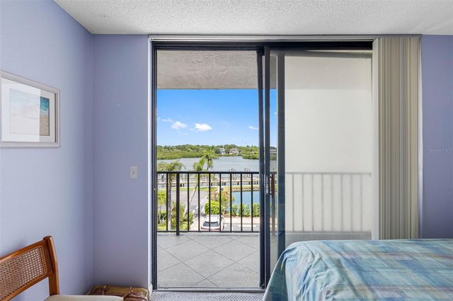 19111 VISTA BAY DRIVE 301, Indian Shores, FL 33785