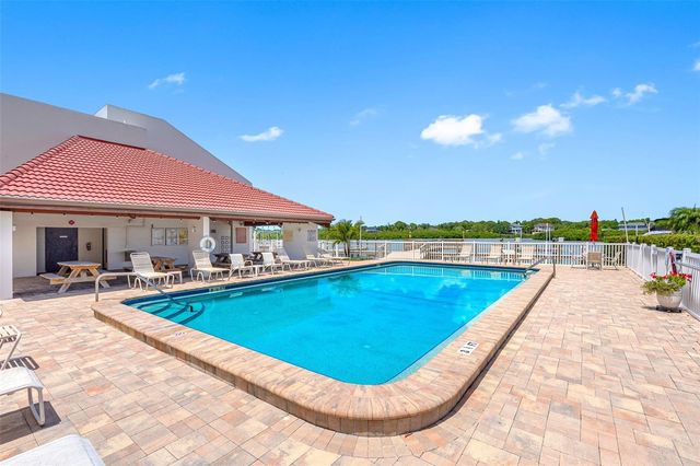 19111 VISTA BAY DRIVE 301, Indian Shores, FL 33785