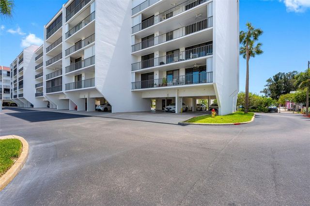 19111 VISTA BAY DRIVE 301, Indian Shores, FL 33785