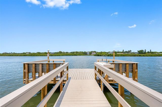 19111 VISTA BAY DRIVE 301, Indian Shores, FL 33785