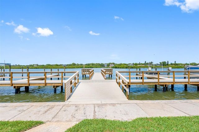 19111 VISTA BAY DRIVE 301, Indian Shores, FL 33785