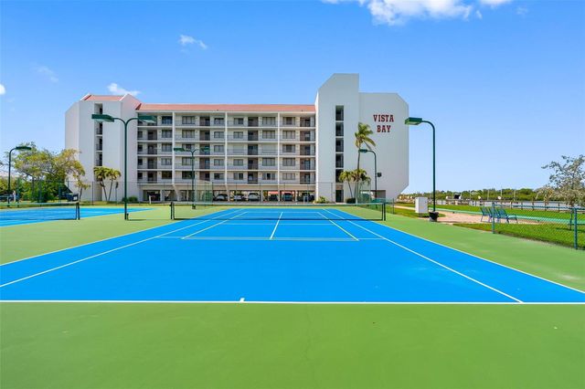 19111 VISTA BAY DRIVE 301, Indian Shores, FL 33785