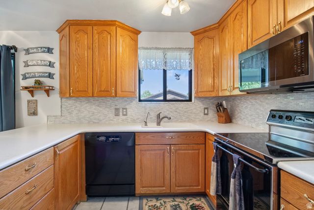 3832 W HUMMINGBIRD WAY, West Valley City, UT 84120