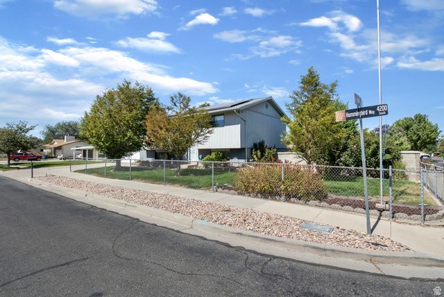 3832 W HUMMINGBIRD WAY, West Valley City, UT 84120