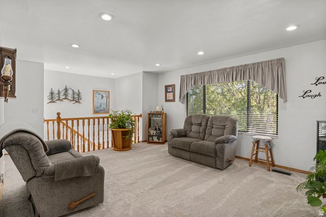 3832 W HUMMINGBIRD WAY, West Valley City, UT 84120