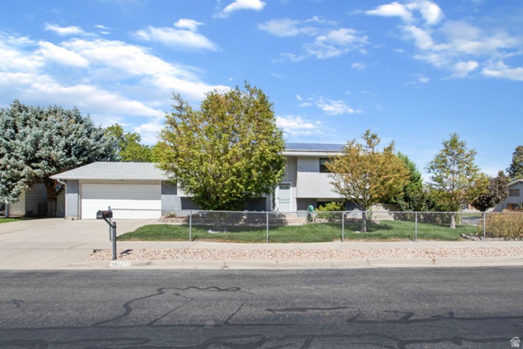 3832 W HUMMINGBIRD WAY, West Valley City, UT 84120