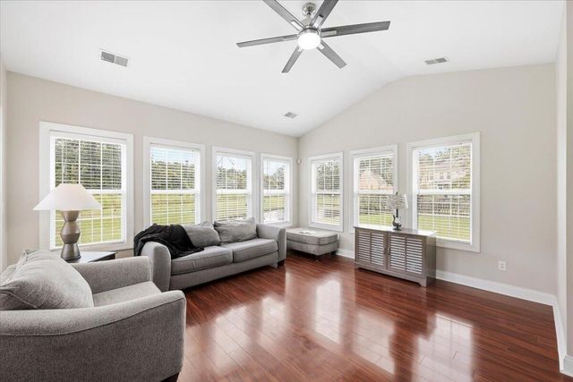 5008 Streamside Road, Summerville, SC 29485