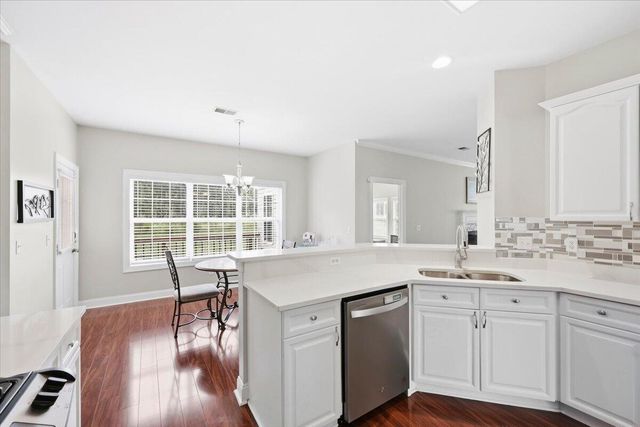5008 Streamside Road, Summerville, SC 29485