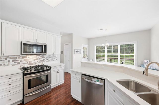 5008 Streamside Road, Summerville, SC 29485
