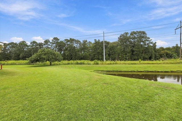 5008 Streamside Road, Summerville, SC 29485