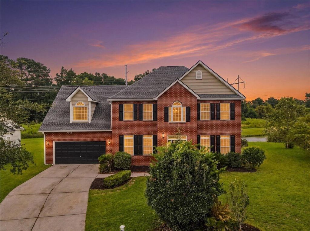 5008 Streamside Road, Summerville, SC 29485