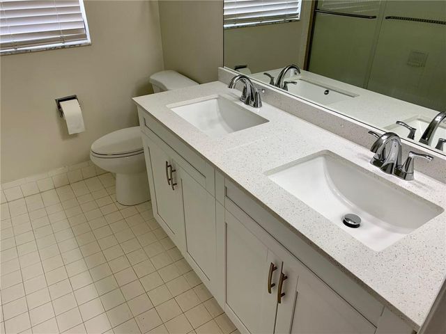 10841 FOX GLEN Drive, Boca Raton, FL 33428