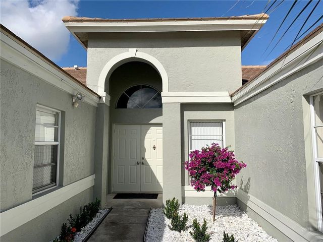 10841 FOX GLEN Drive, Boca Raton, FL 33428