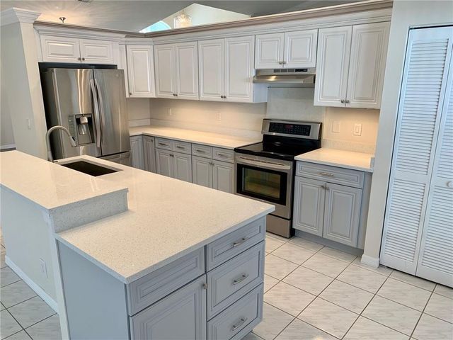 10841 FOX GLEN Drive, Boca Raton, FL 33428