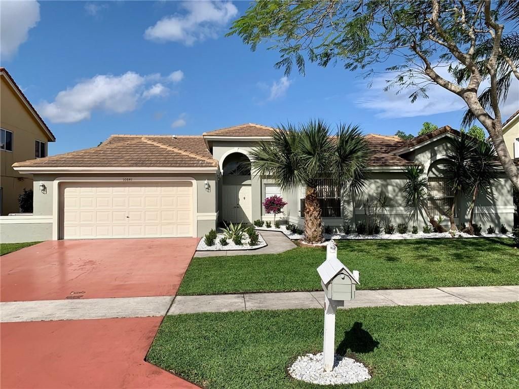 10841 FOX GLEN Drive, Boca Raton, FL 33428