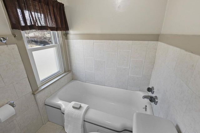 2505 Badger Lane, Madison, WI 53713