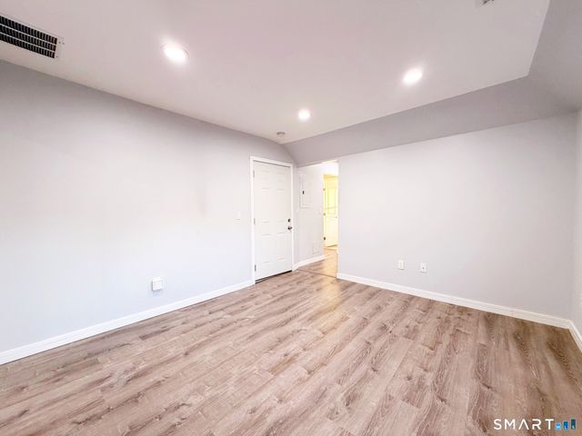 308 Alden Avenue B, New Haven, CT 06515