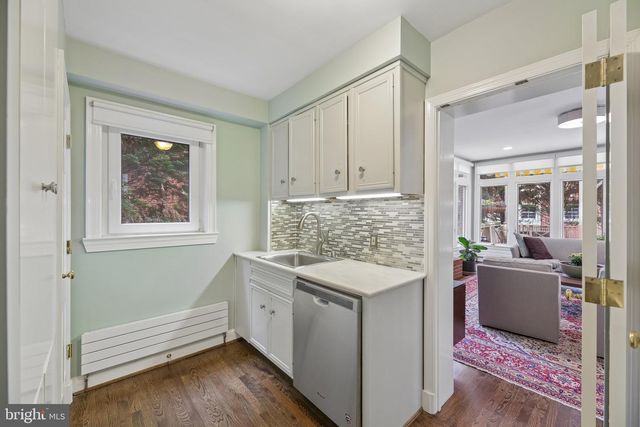 4600 WARREN ST NW, Washington, DC 20016