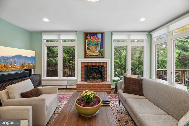 4600 WARREN ST NW, Washington, DC 20016