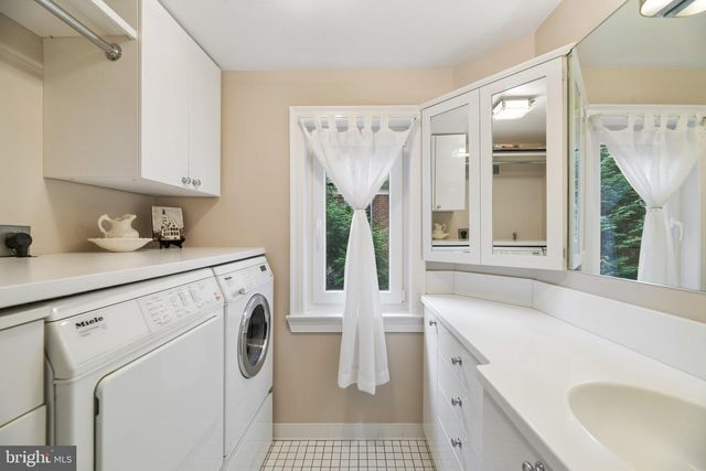 4600 WARREN ST NW, Washington, DC 20016