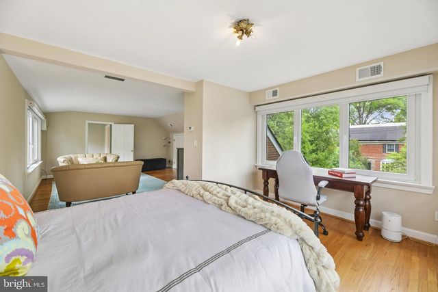 4600 WARREN ST NW, Washington, DC 20016