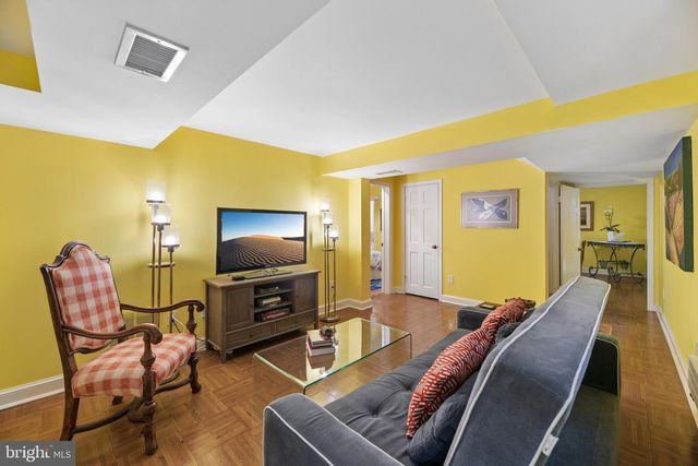 4600 WARREN ST NW, Washington, DC 20016