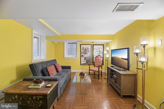 4600 WARREN ST NW, Washington, DC 20016