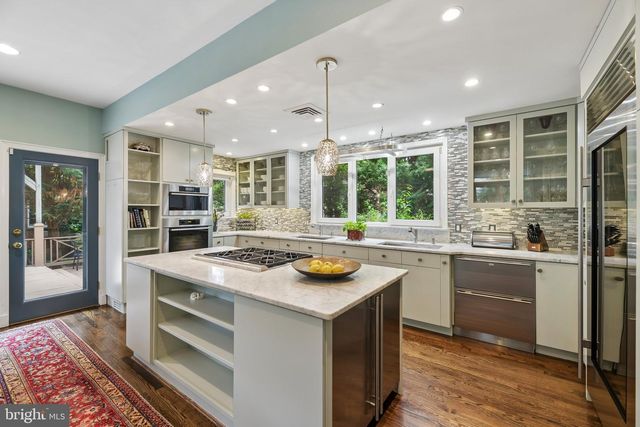 4600 WARREN ST NW, Washington, DC 20016