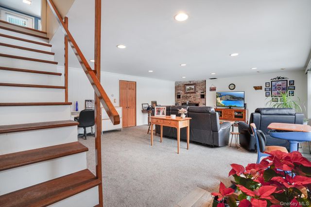 33 Milltown Road, Brewster, NY 10509