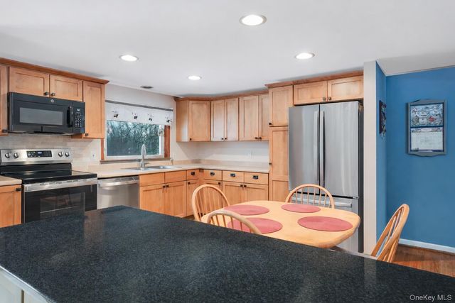 33 Milltown Road, Brewster, NY 10509