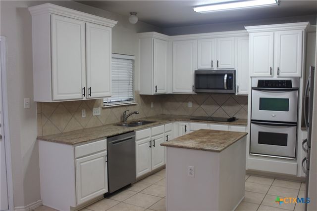 2810 Phoenix Drive, Killeen, TX 76543