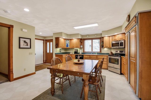 3265 Bergum Road, Mount Horeb, WI 53572