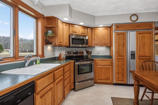 3265 Bergum Road, Mount Horeb, WI 53572