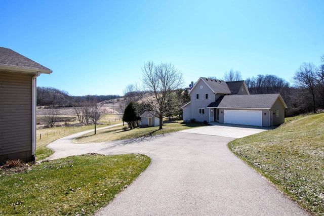 3265 Bergum Road, Mount Horeb, WI 53572