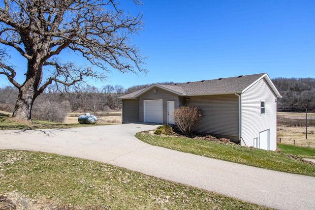 3265 Bergum Road, Mount Horeb, WI 53572