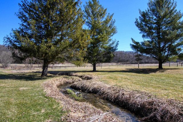 3265 Bergum Road, Mount Horeb, WI 53572