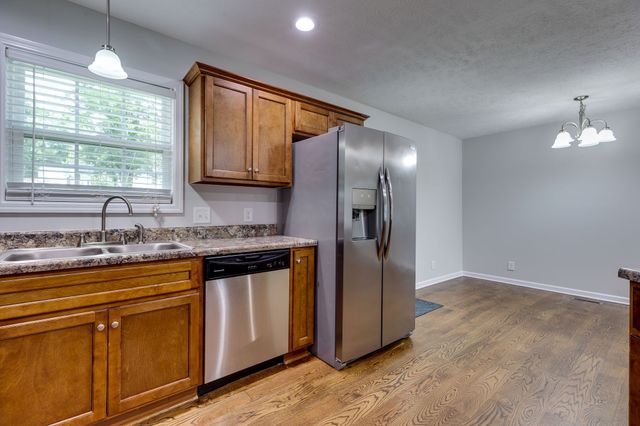 107 Doak St, Shelbyville, TN 37160